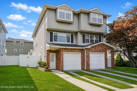 Photo of 628 Bement Avenue, Staten Island, NY 10310 (MLS # 2602067)