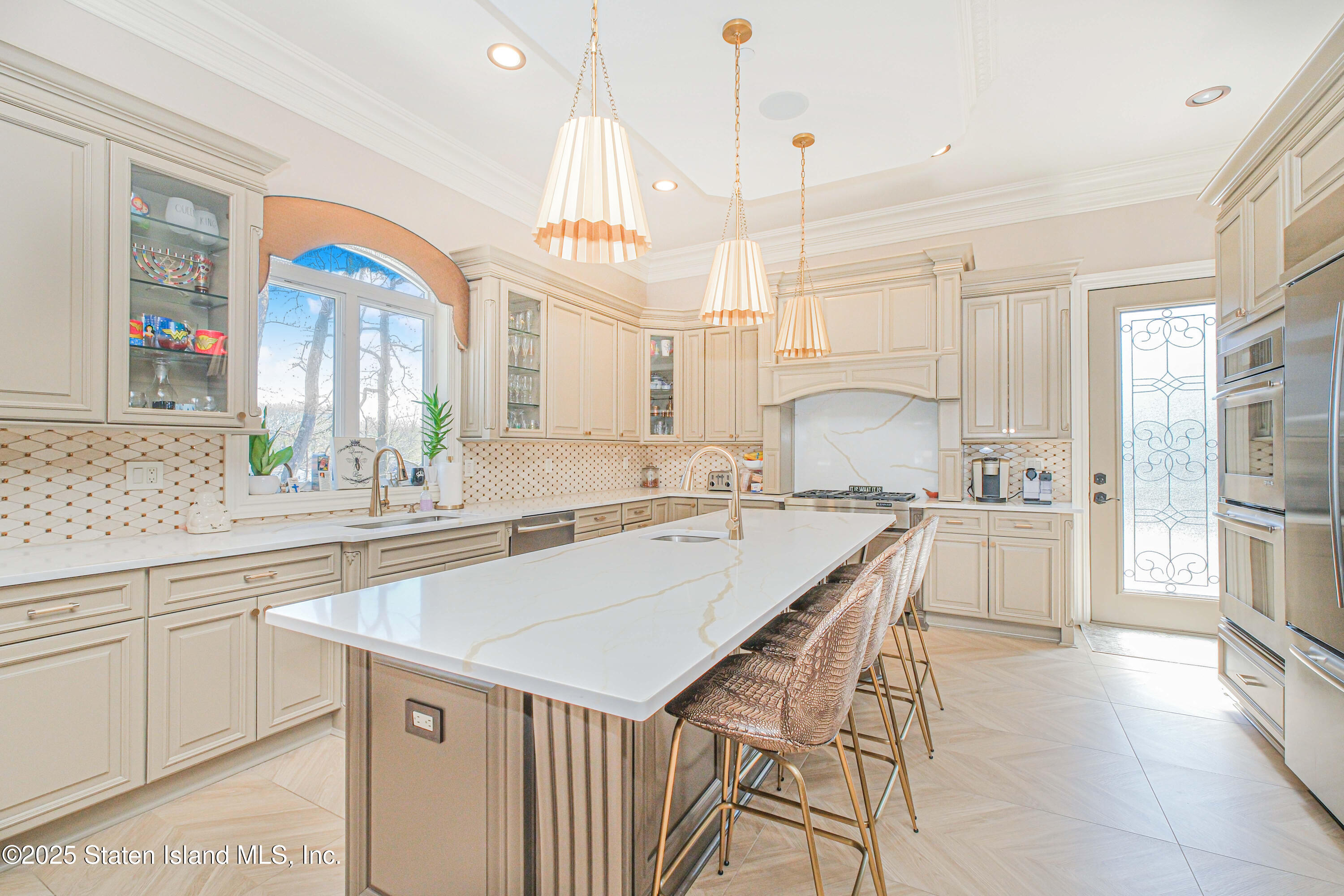 563 Todt Hill Road, Staten Island, New York image 30