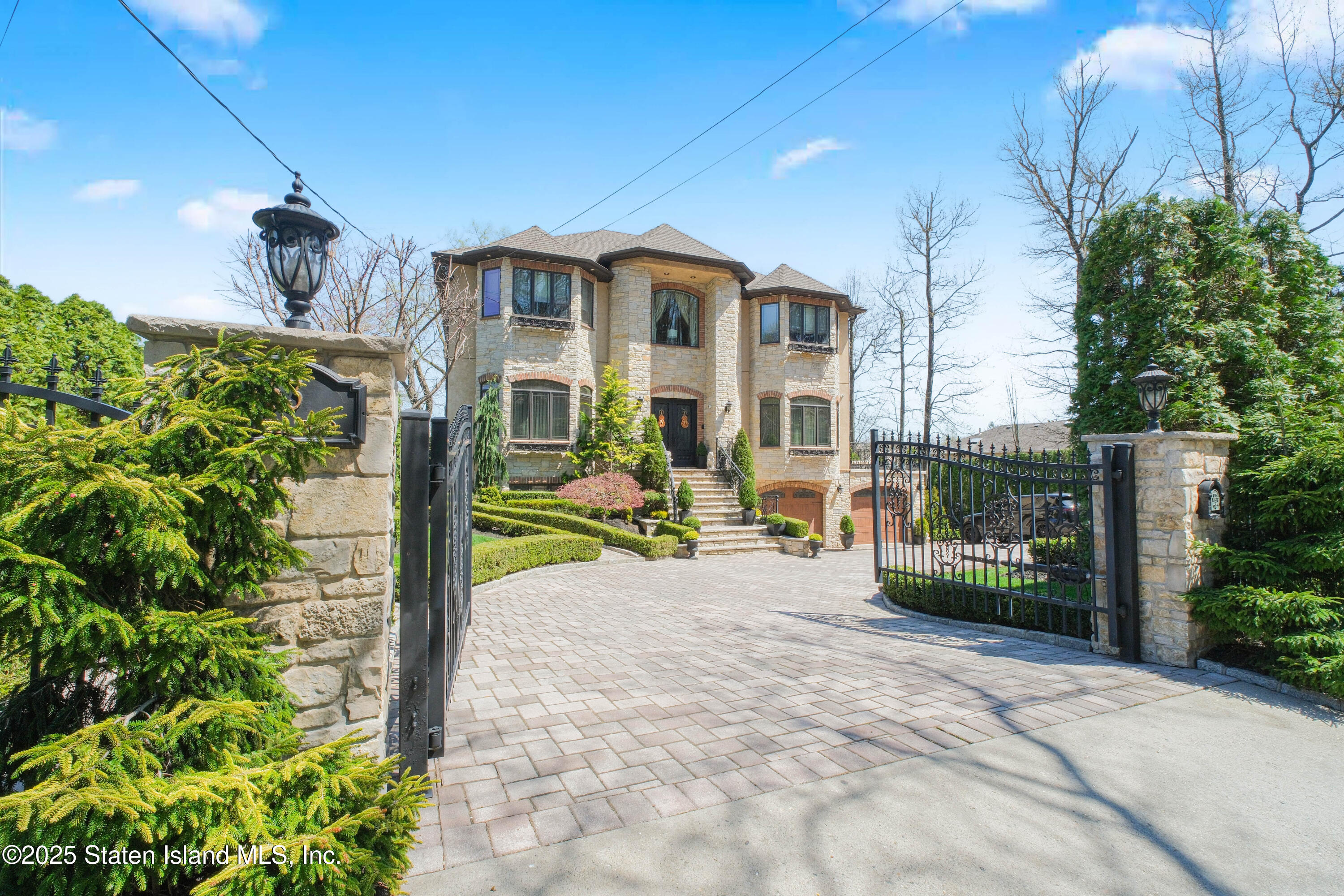 563 Todt Hill Road, Staten Island, New York image 10