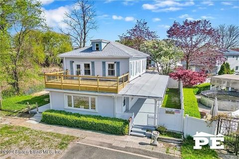 Photo of 157 Vulcan Street, Staten Island, NY 10305 (MLS # 2404794)