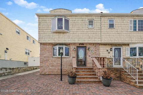 Photo of 94 Getz Avenue, Staten Island, NY 10312 (MLS # 2600916)