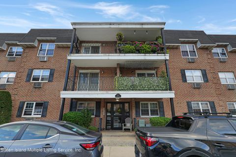 Photo of 412 Maryland Avenue #3a, Staten Island, NY 10305 (MLS # 1164254)