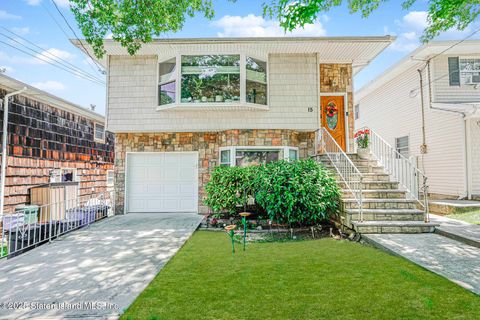 Photo of 15 Duncan Street, Staten Island, NY 10304 (MLS # 2503753)