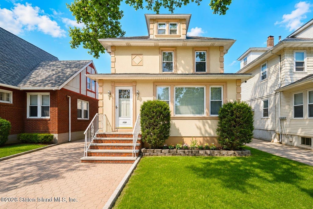 Photo of 109 Coddington Avenue, Staten Island, NY 10306 (MLS # 2605682)