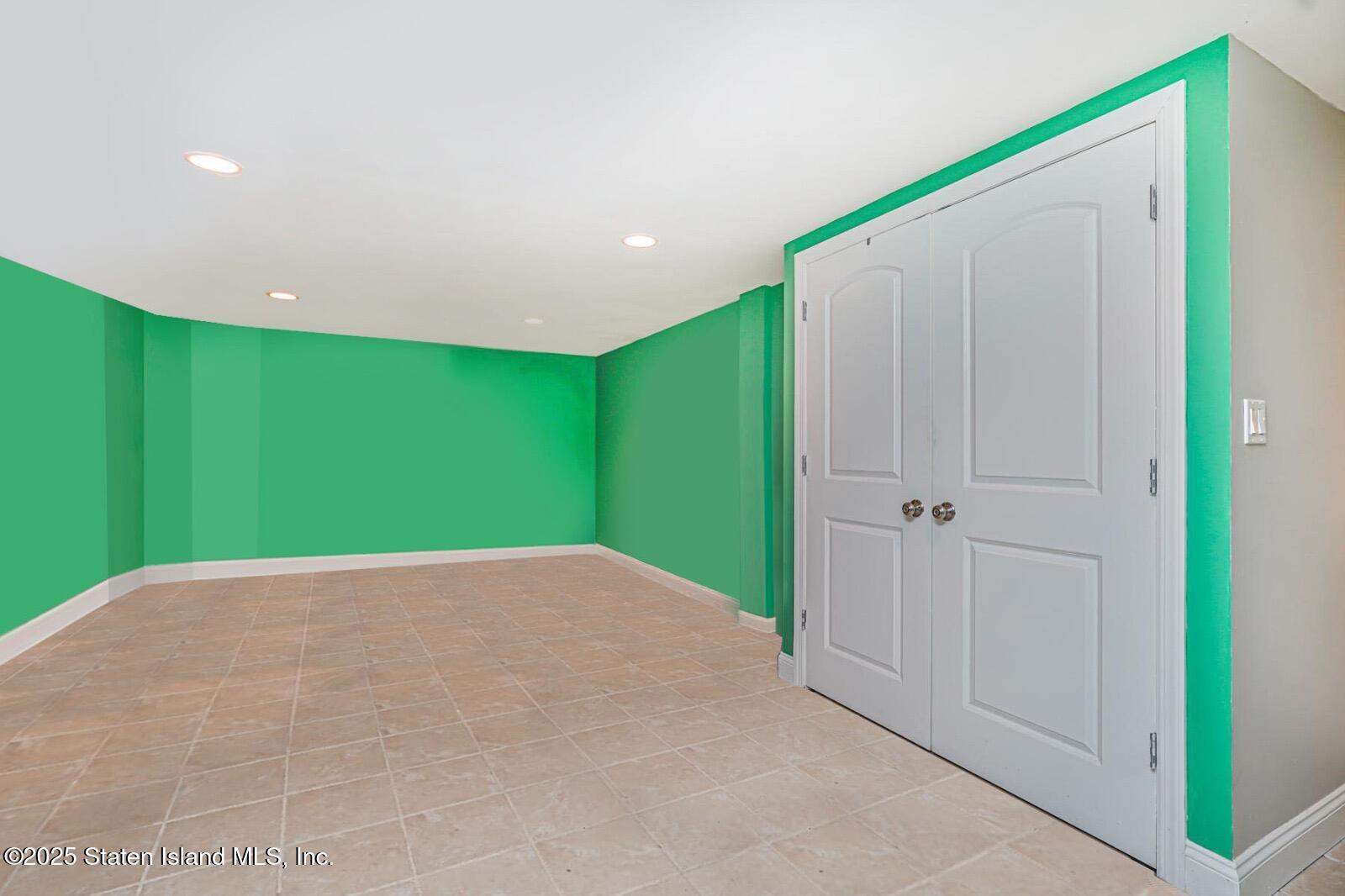 175 Beach 100th Street #8A, Queens, New York image 24