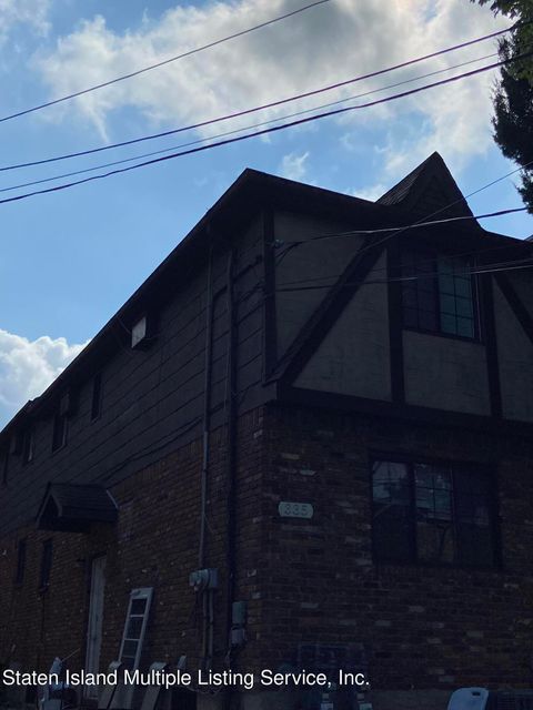 Photo of 335 Kell Avenue, Staten Island, NY 10314 (MLS # 1157210)