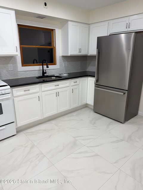 Photo of 1404 Richmond Road #2, Staten Island, NY 10304 (MLS # 2601019)