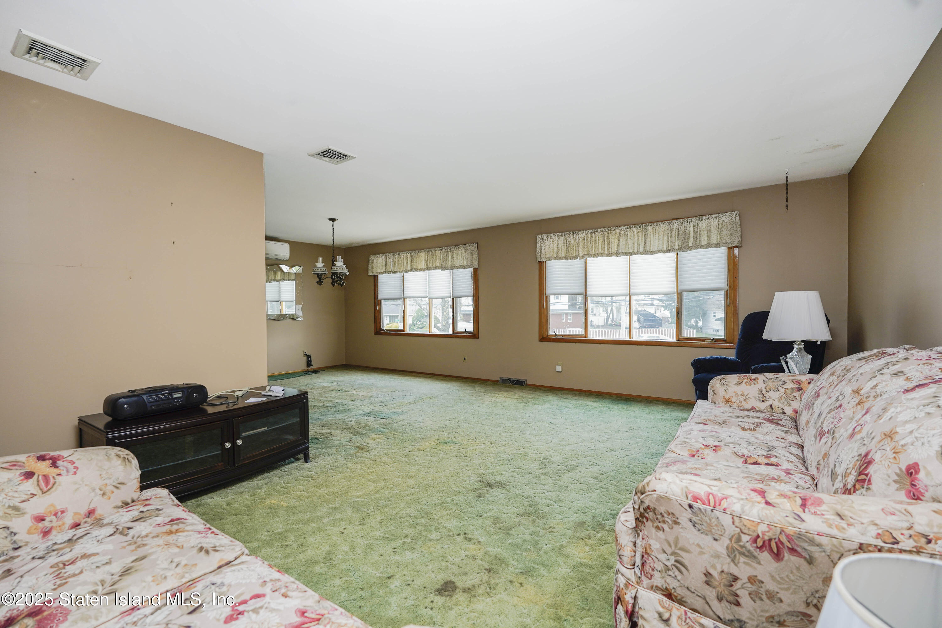 531 Jewett Avenue, Staten Island, New York image 13