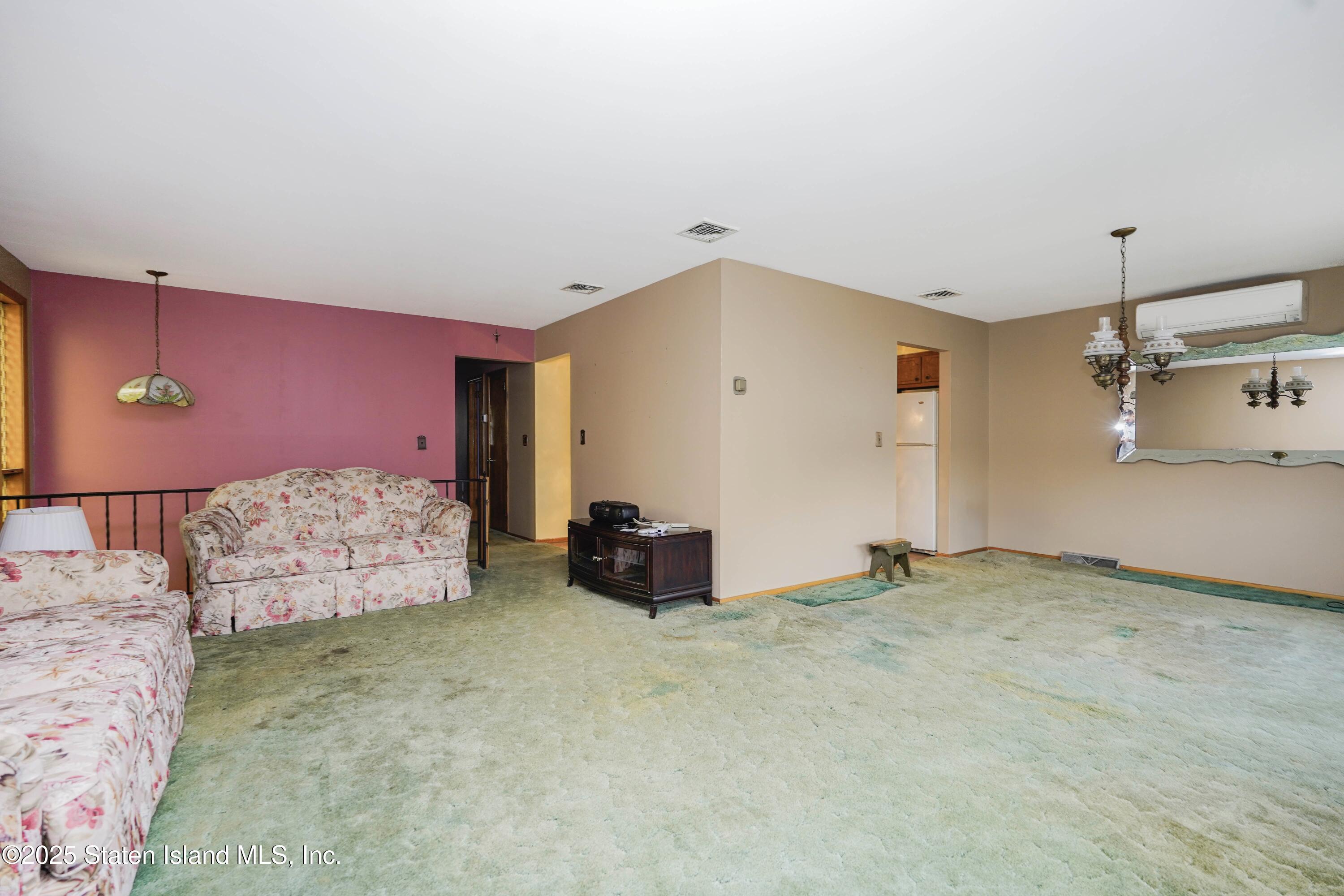 531 Jewett Avenue, Staten Island, New York image 14