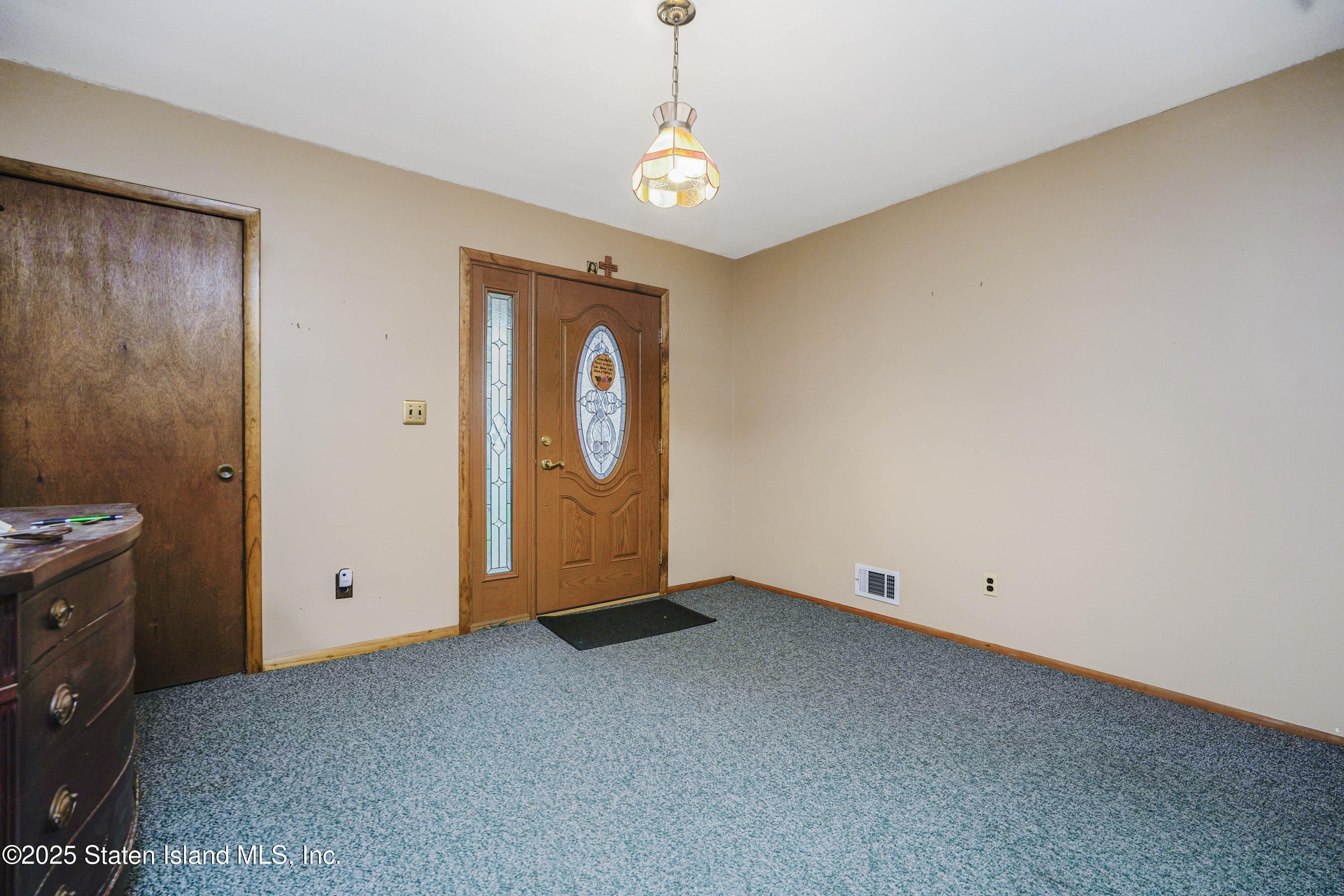 531 Jewett Avenue, Staten Island, New York image 11