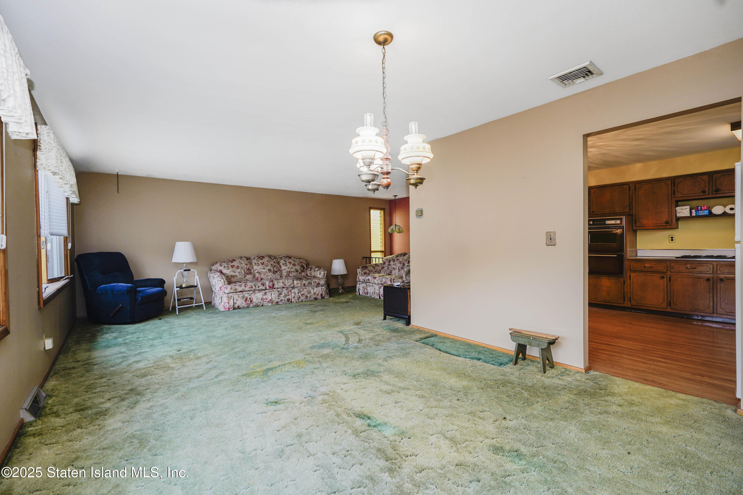 531 Jewett Avenue, Staten Island, New York image 16