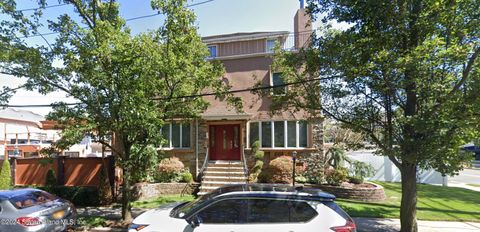 Photo of 347 Clarke Avenue, Staten Island, NY 10306 (MLS # 2406083)