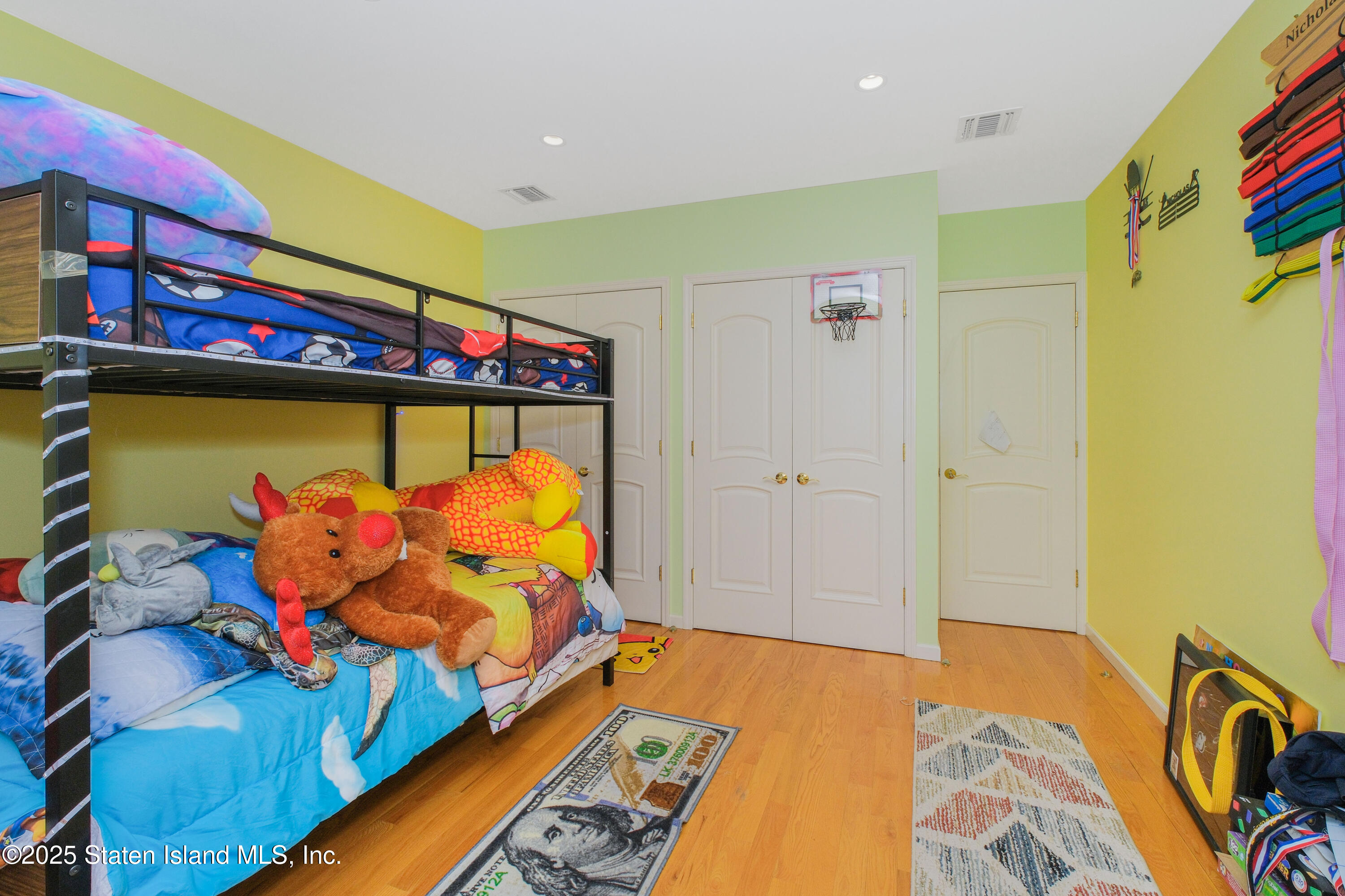 146 Ardsley Street, Staten Island, New York image 30