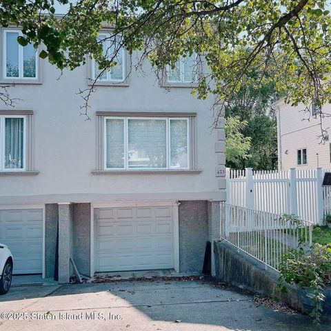 Photo of 473 Dongan Hills Avenue, Staten Island, NY 10305 (MLS # 2504524)