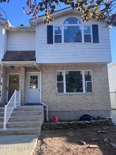 Photo of 100 Jumel Street, Staten Island, NY 10308 (MLS # 2405963)