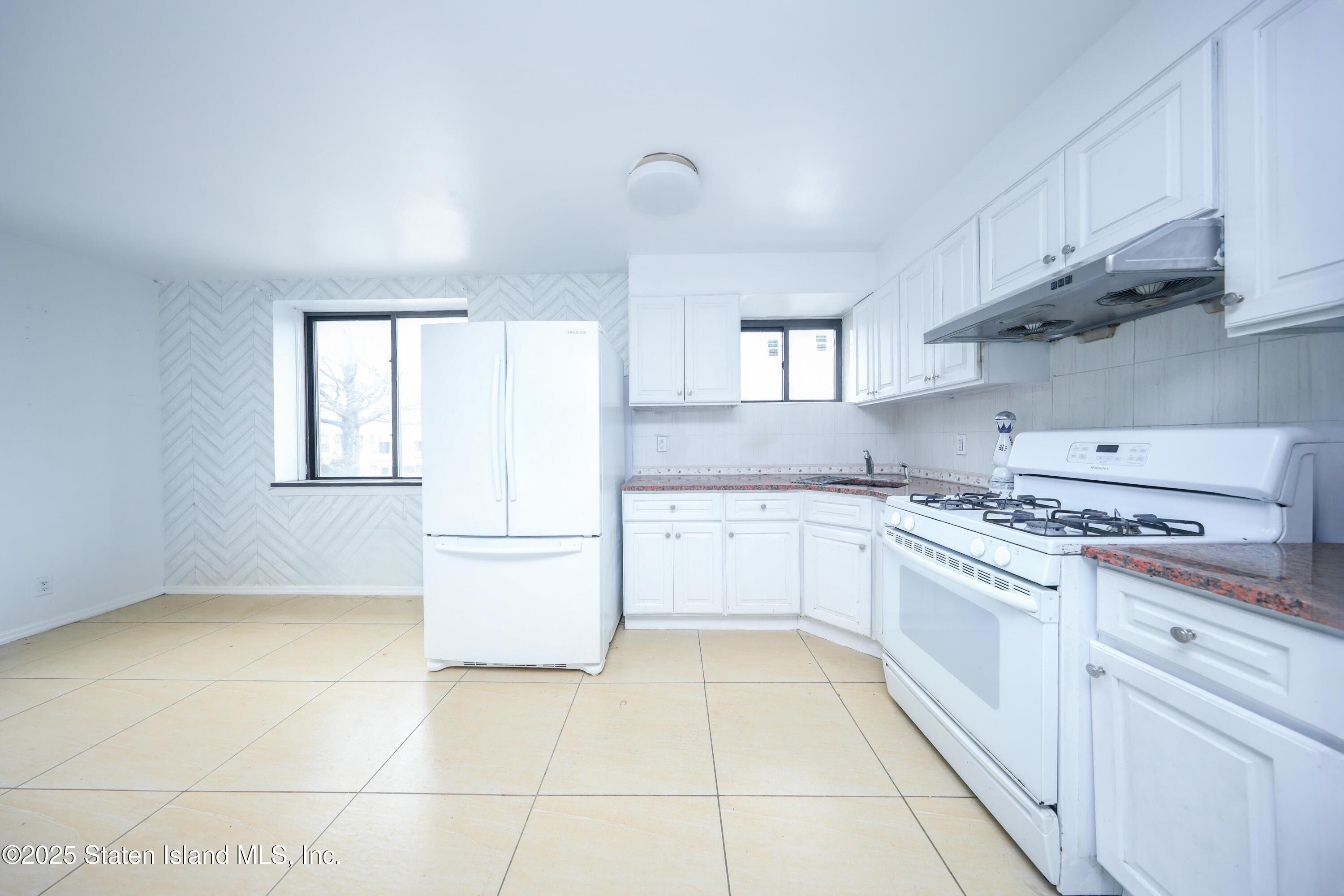 420 64 Street #2E, Brooklyn, New York image 8