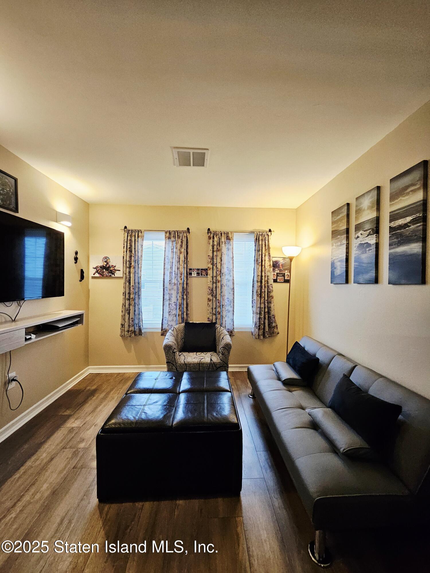 221 Pond Way #A, Staten Island, New York image 3