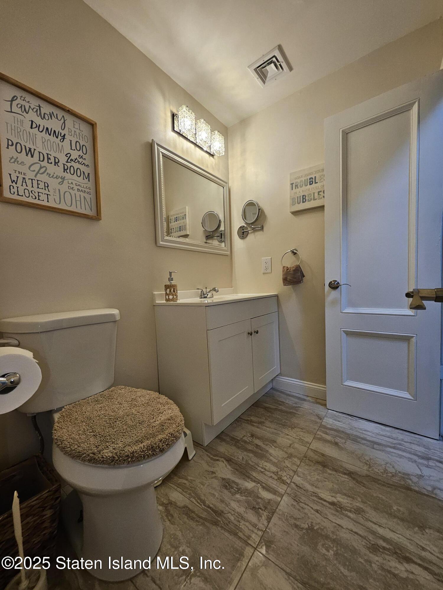 221 Pond Way #A, Staten Island, New York image 10