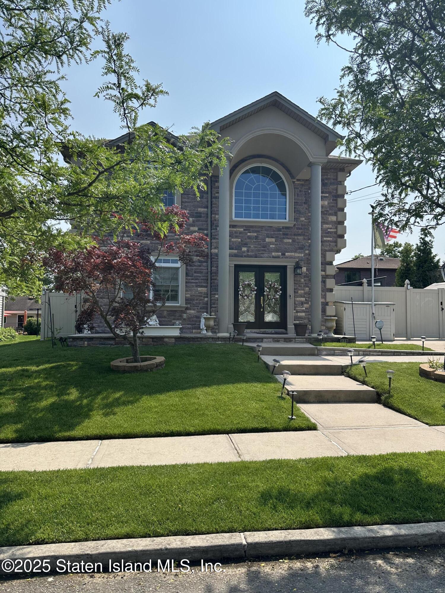 326 Lyndale Avenue, Staten Island, New York image 1