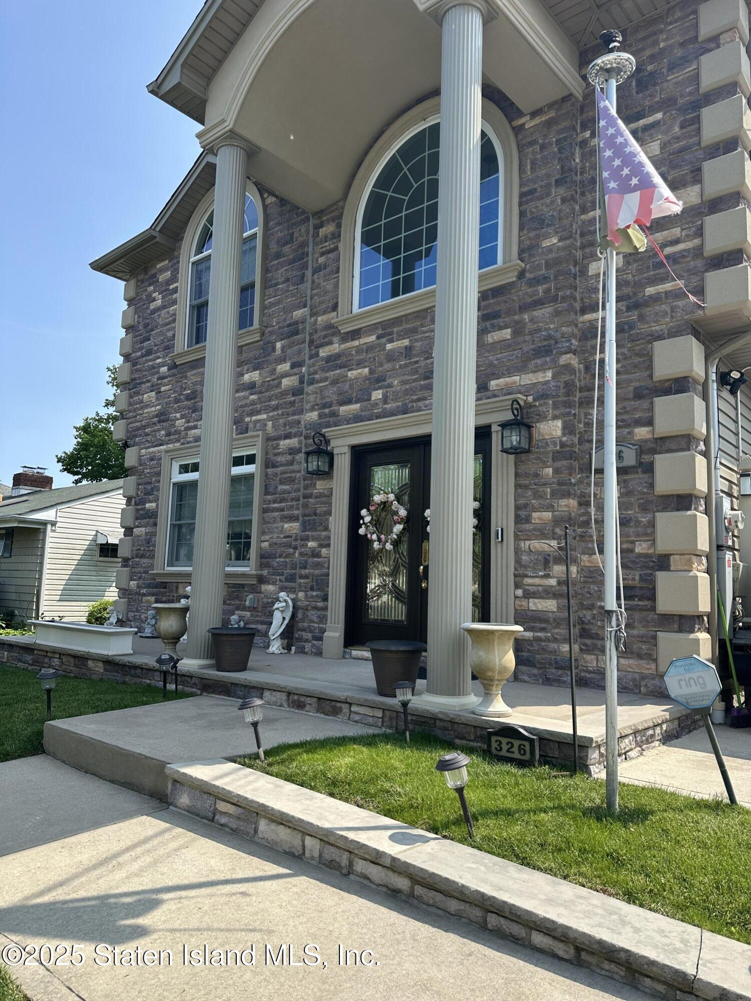 326 Lyndale Avenue, Staten Island, New York image 3