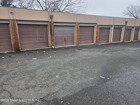 Photo of 65 St. Pauls Avenue, Staten Island, NY 10301 (MLS # 2507178)