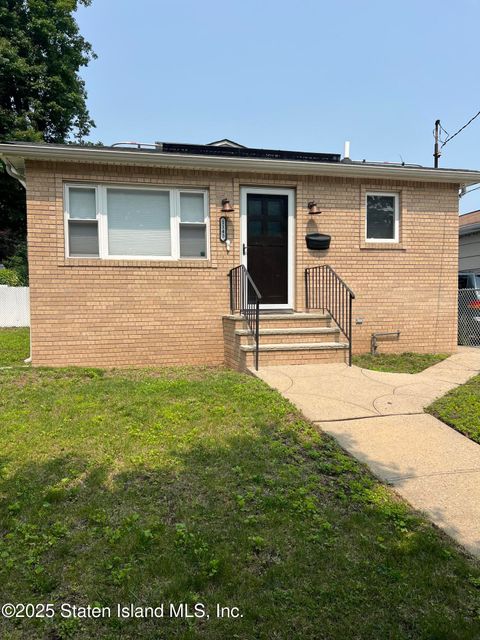 Photo of 1143 Richmond Road, Staten Island, NY 10304 (MLS # 2503098)