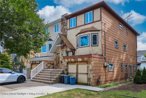 Photo of 230 Princeton Avenue, Staten Island, NY 10306 (MLS # 1161819)