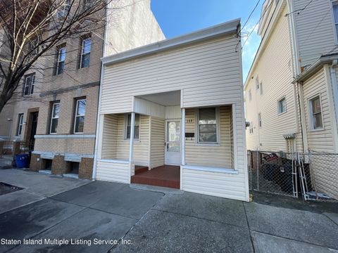 Photo of 199 Van Duzer Street, Staten Island, NY 10301 (MLS # 1160256)