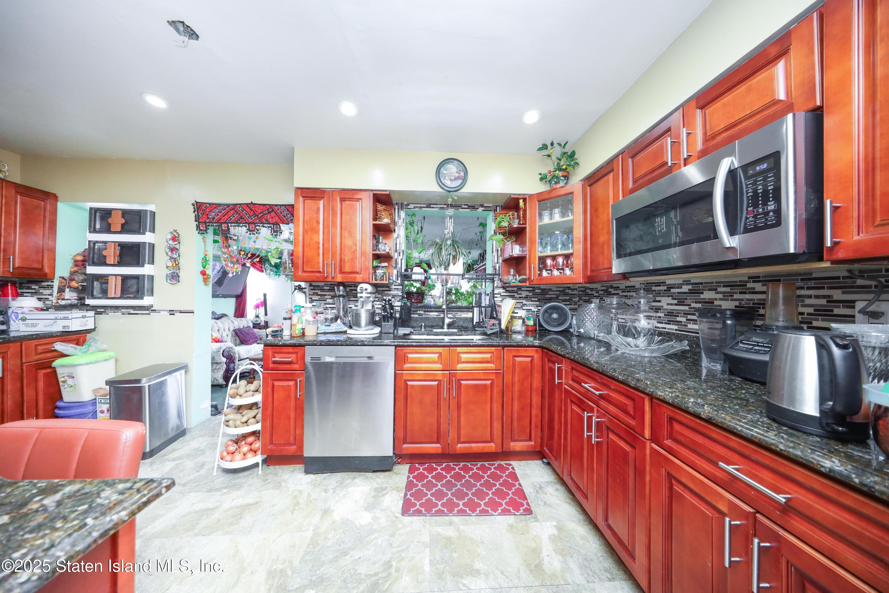 18 Downey Place, Staten Island, New York image 10