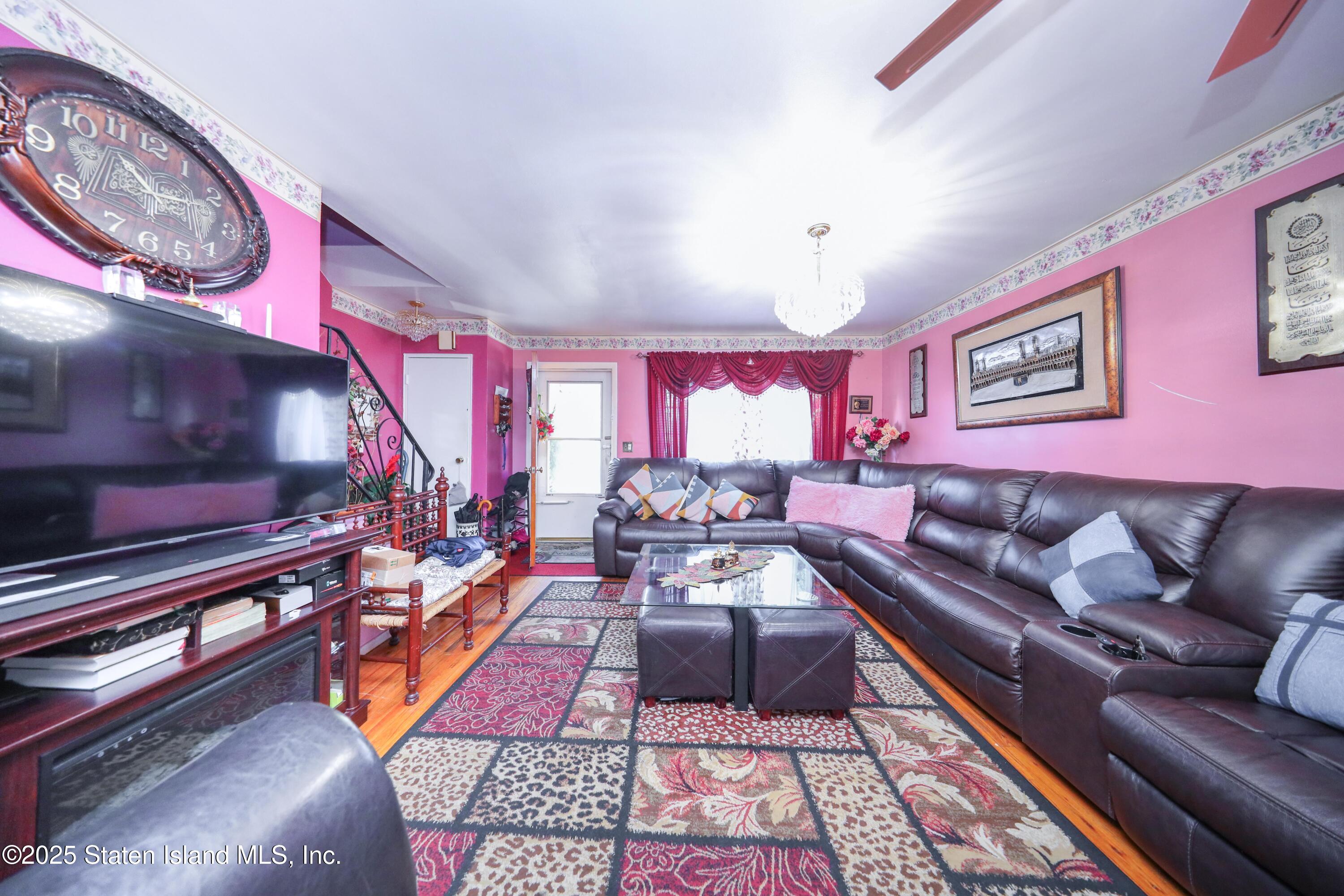 18 Downey Place, Staten Island, New York image 5