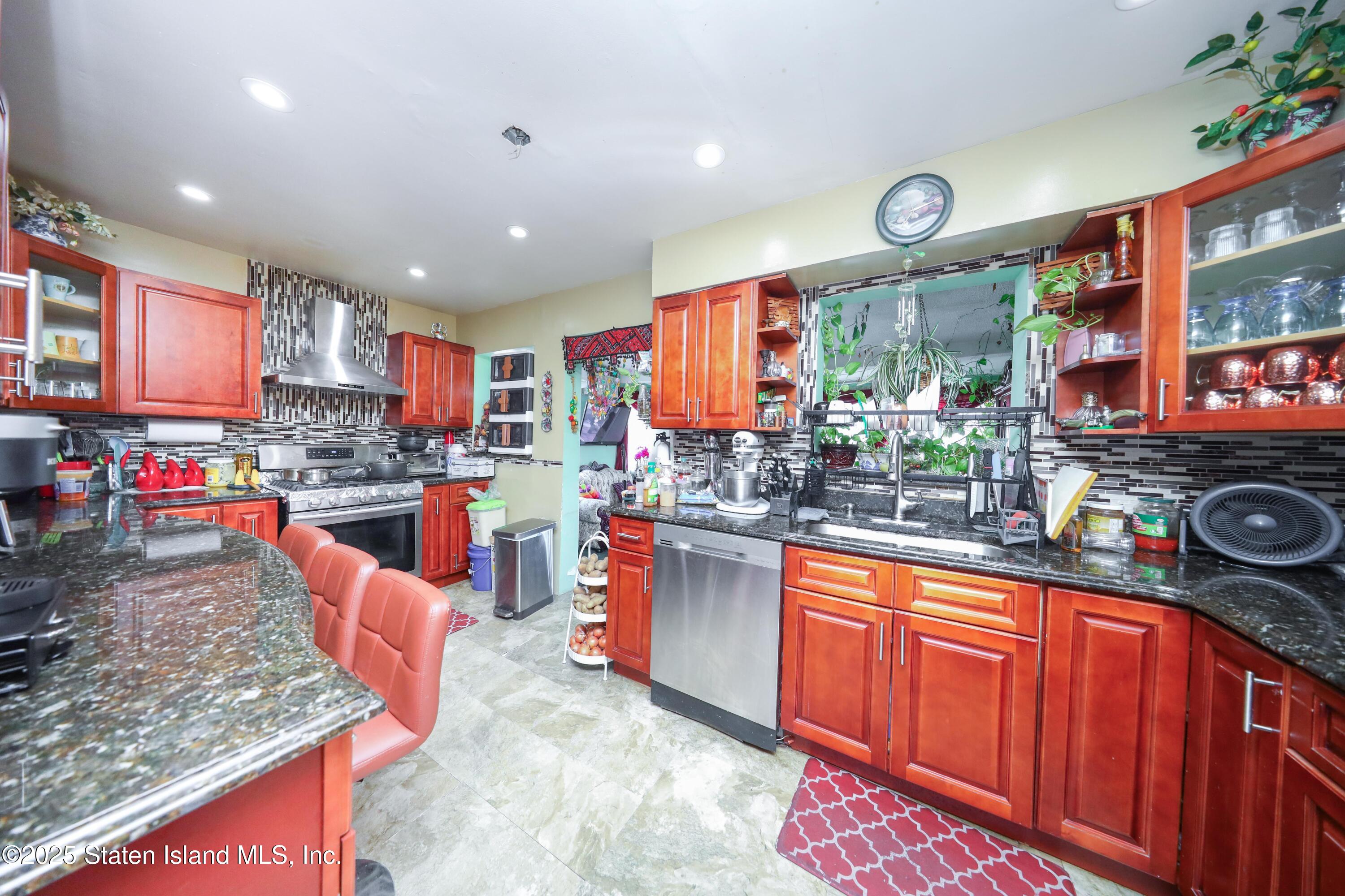 18 Downey Place, Staten Island, New York image 8