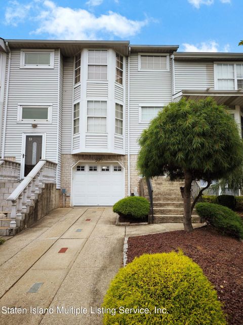 Photo of 31 Elwood Avenue, Staten Island, NY 10314 (MLS # 1164848)