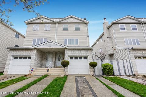 Photo of 47 Marne Avenue, Staten Island, NY 10312 (MLS # 2401800)
