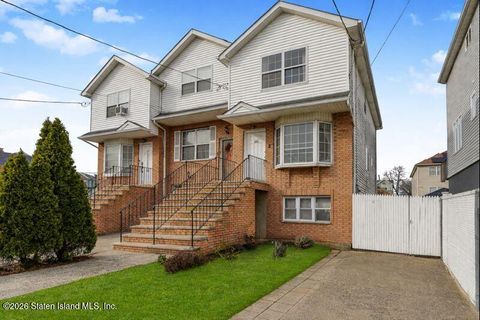 Photo of 225 Colony Avenue, Staten Island, NY 10306 (MLS # 2600047)