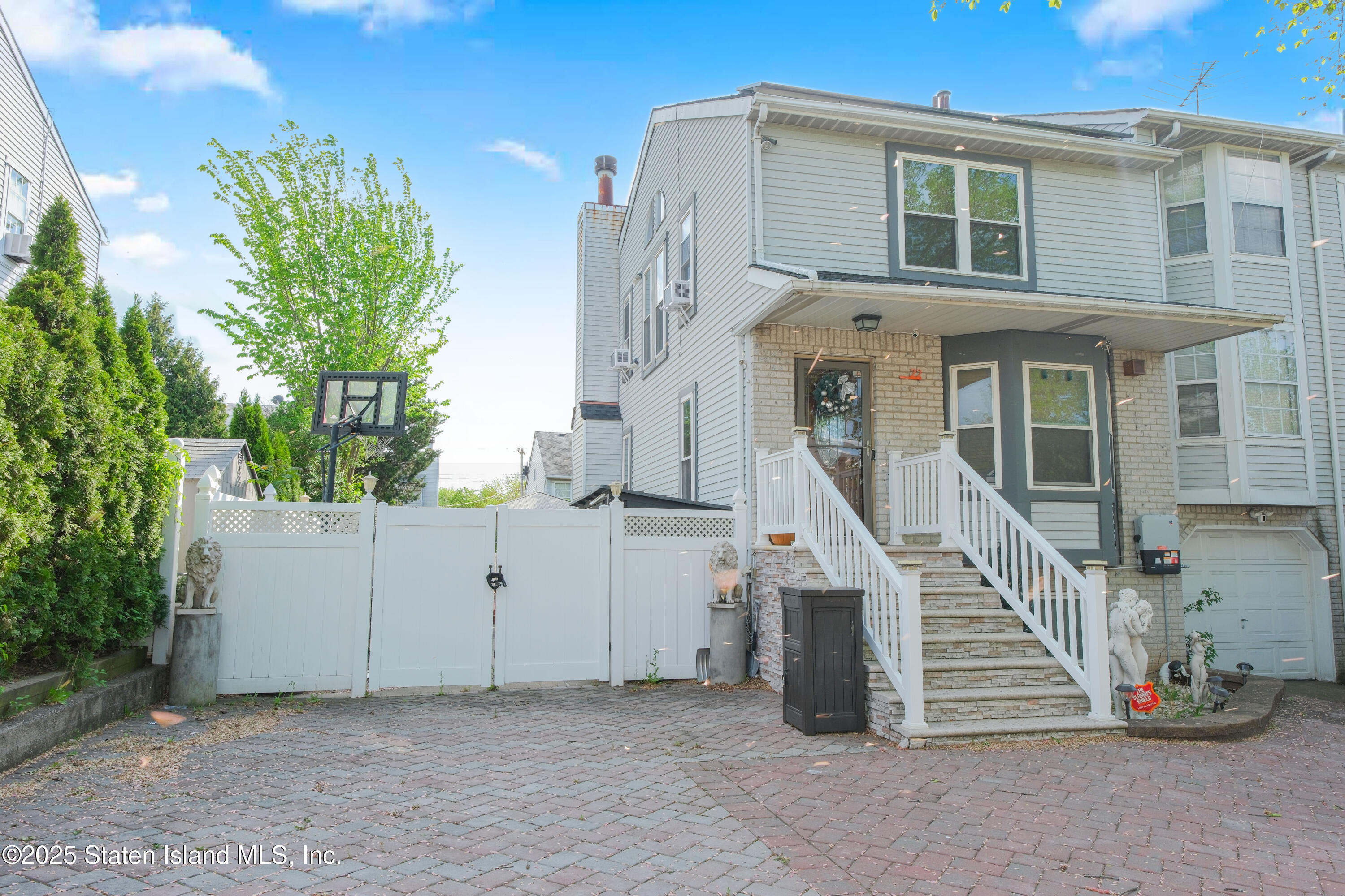 22 Villa Nova Street, Staten Island, New York image 1
