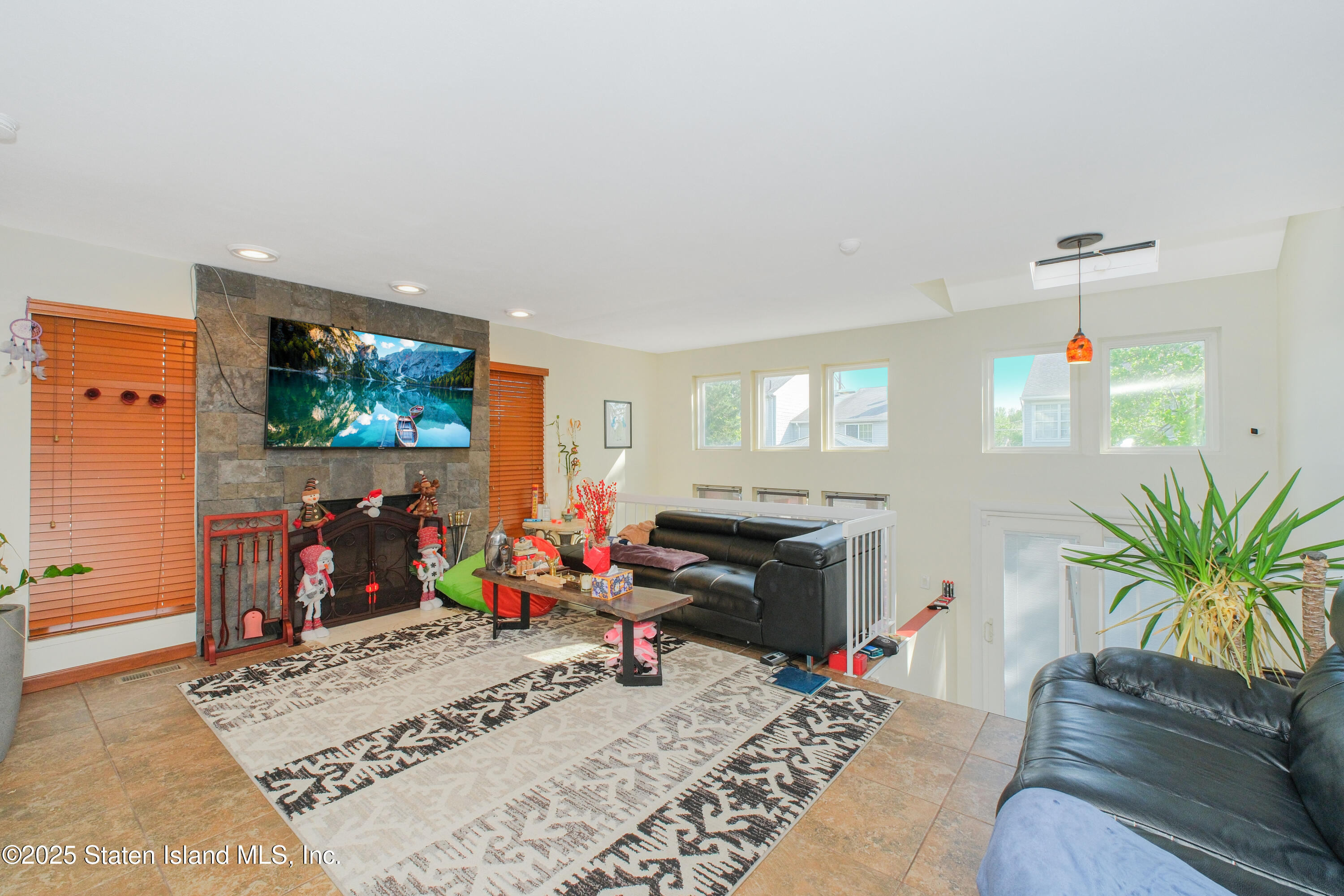 22 Villa Nova Street, Staten Island, New York image 9