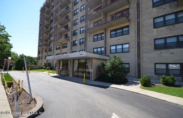1000 Clove Road #2O, Staten Island, New York image 4