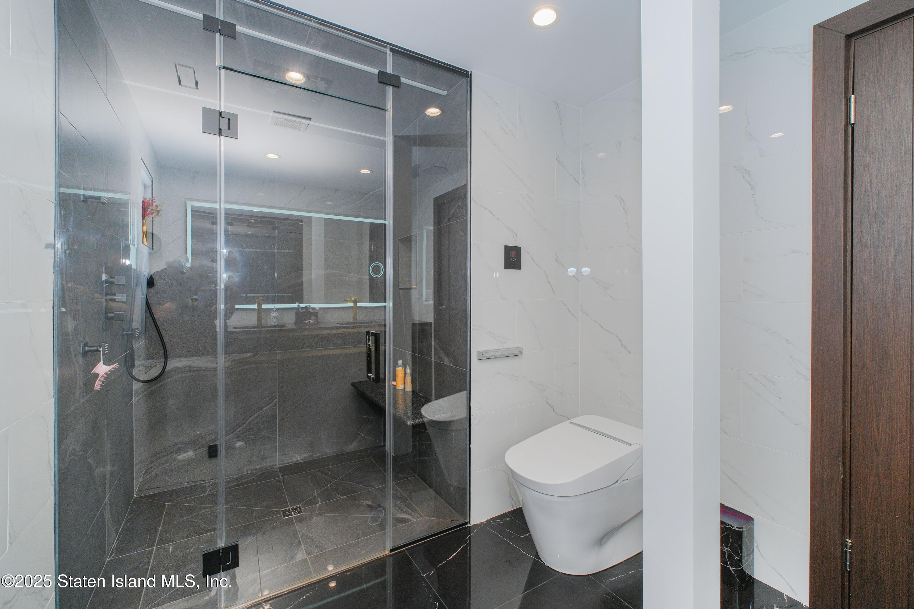 2404 Royce Street, Brooklyn, New York image 23