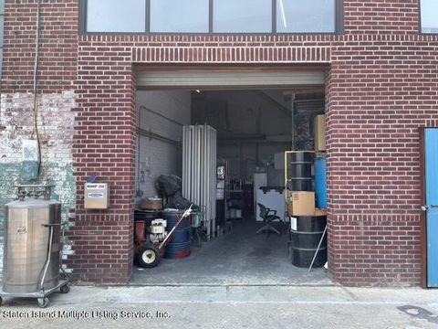 Photo of 3111 Richmond Terrace #101, Staten Island, NY 10303 (MLS # 1162560)