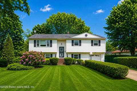 Photo of 69 Whalepond Road, Oakhurst, NJ 07755 (MLS # 2602702)