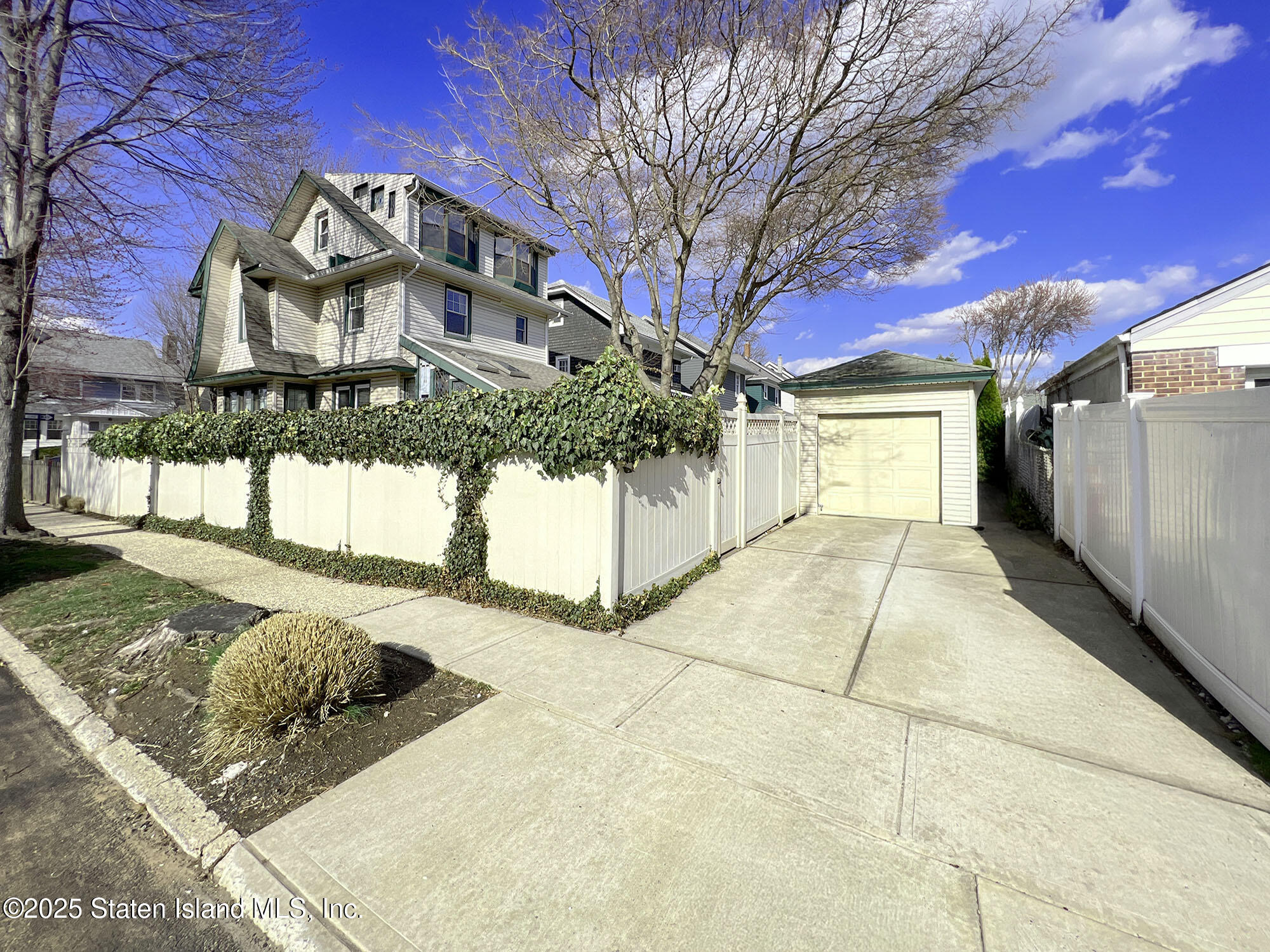 204 Morrison Avenue, Staten Island, New York image 32