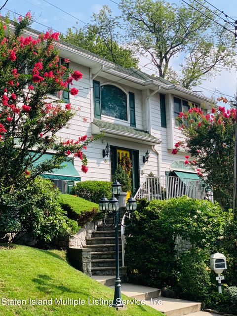 Photo of 41 Herkimer Street, Staten Island, NY 10301 (MLS # 1161351)
