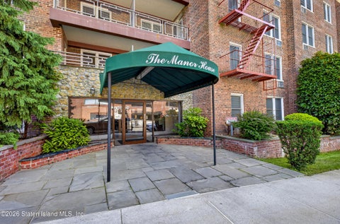 Photo of 24120 Northern Boulevard #3p, Queens, NY 11362 (MLS # 2604217)