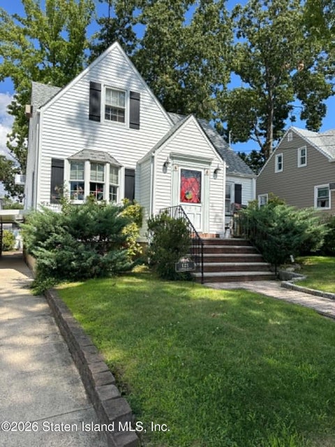Photo of 121 Elmwood Avenue, Staten Island, NY 10308 (MLS # 2604926)