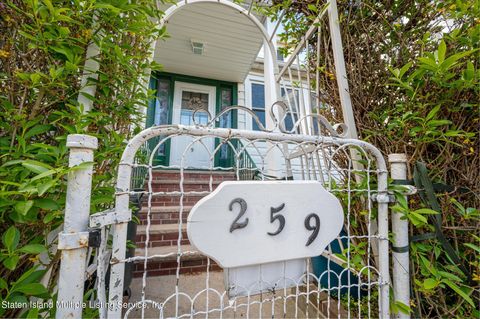 Photo of 259 Fillmore Street, Staten Island, NY 10301 (MLS # 1161773)