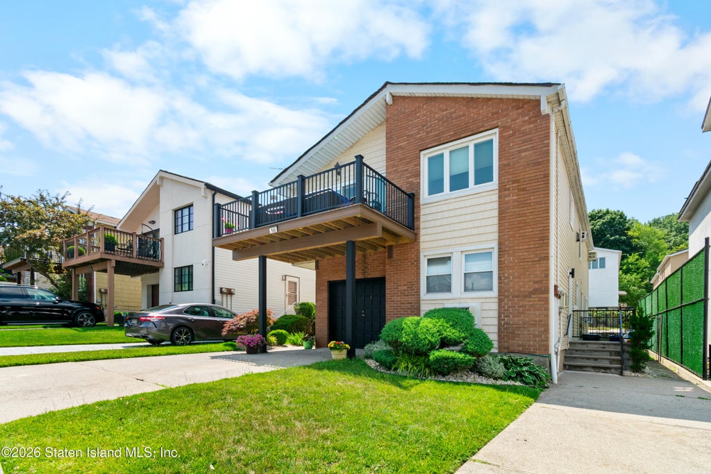 Photo of 146 Rupert Avenue, Staten Island, NY 10314 (MLS # 2603646)