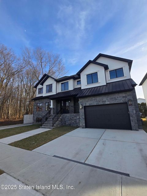 Photo of 386 Stafford Avenue, Staten Island, NY 10308 (MLS # 2500612)