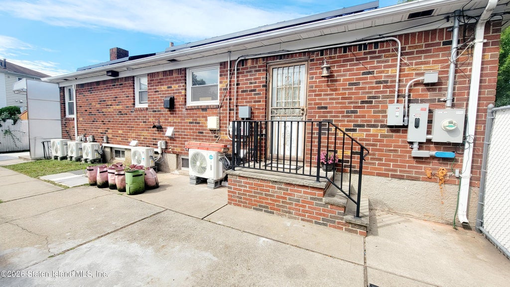 Photo of 138 Buel Avenue, Staten Island, NY 10305 (MLS # 2605679)