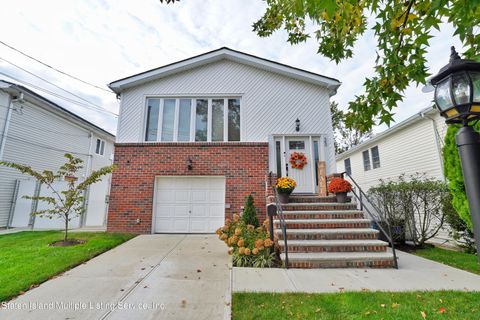 Photo of 23 Osborne Street, Staten Island, NY 10312 (MLS # 1165106)