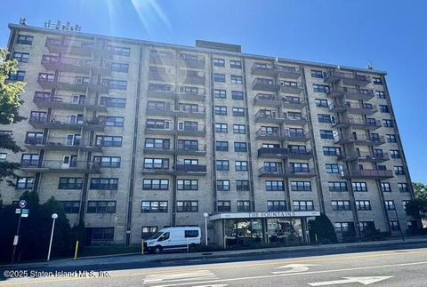 Photo of 1000 Clove Road #5n, Staten Island, NY 10301 (MLS # 2505353)